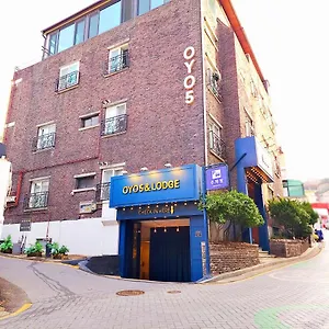  Хостел Oyo Myeongdong 5 Южная Корея